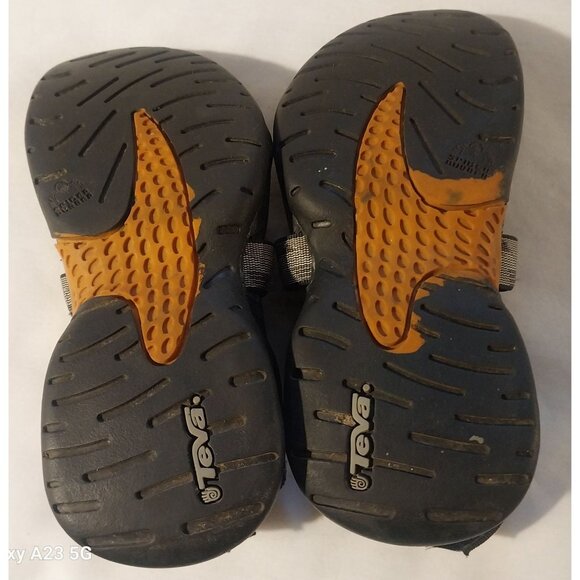 Teva Boys Adjustable Sandals With Straps Black/Gray Size 5 Durable Outdoor Footw - Picture 5 of 8